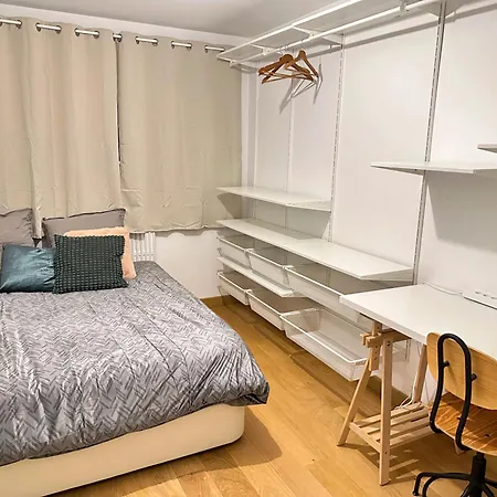 Cozy 3 Bedroom Dans Republique * Paris